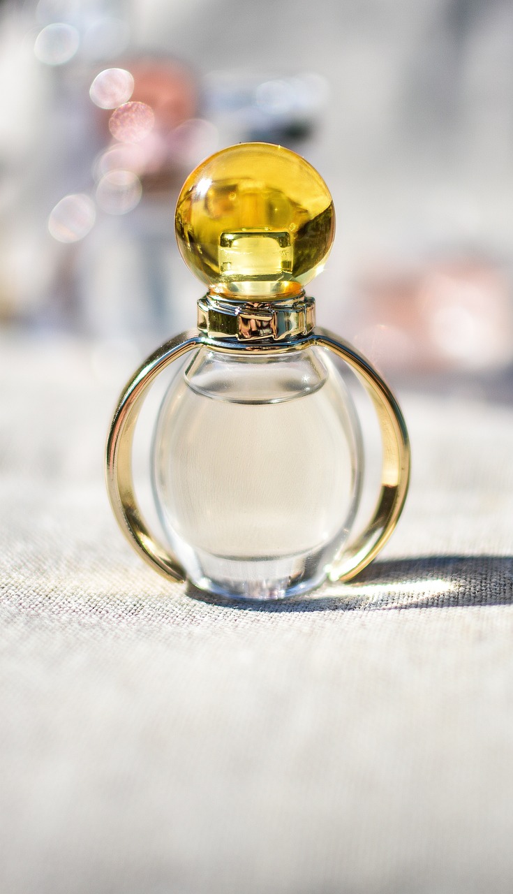 عطور رسيس النسائيه